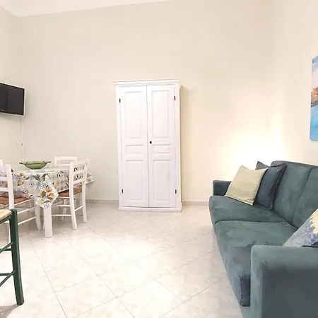 Dede Apartment